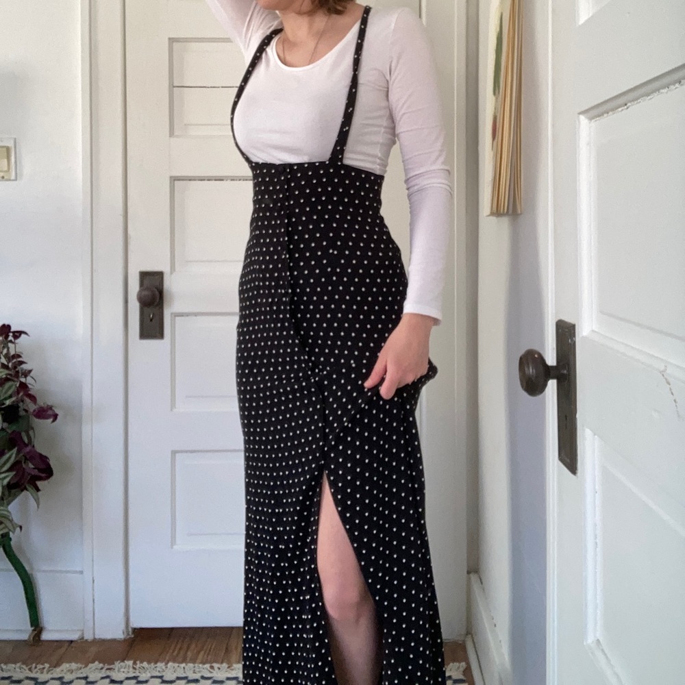 Polka dot high wasted maxi skirt with suspender straps